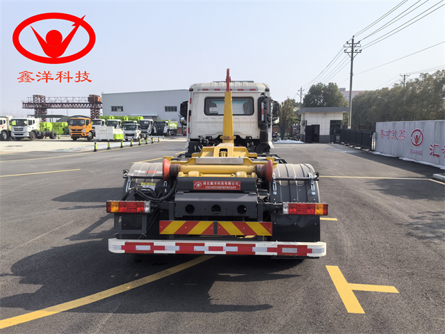 20吨陕汽轩德勾臂垃圾车